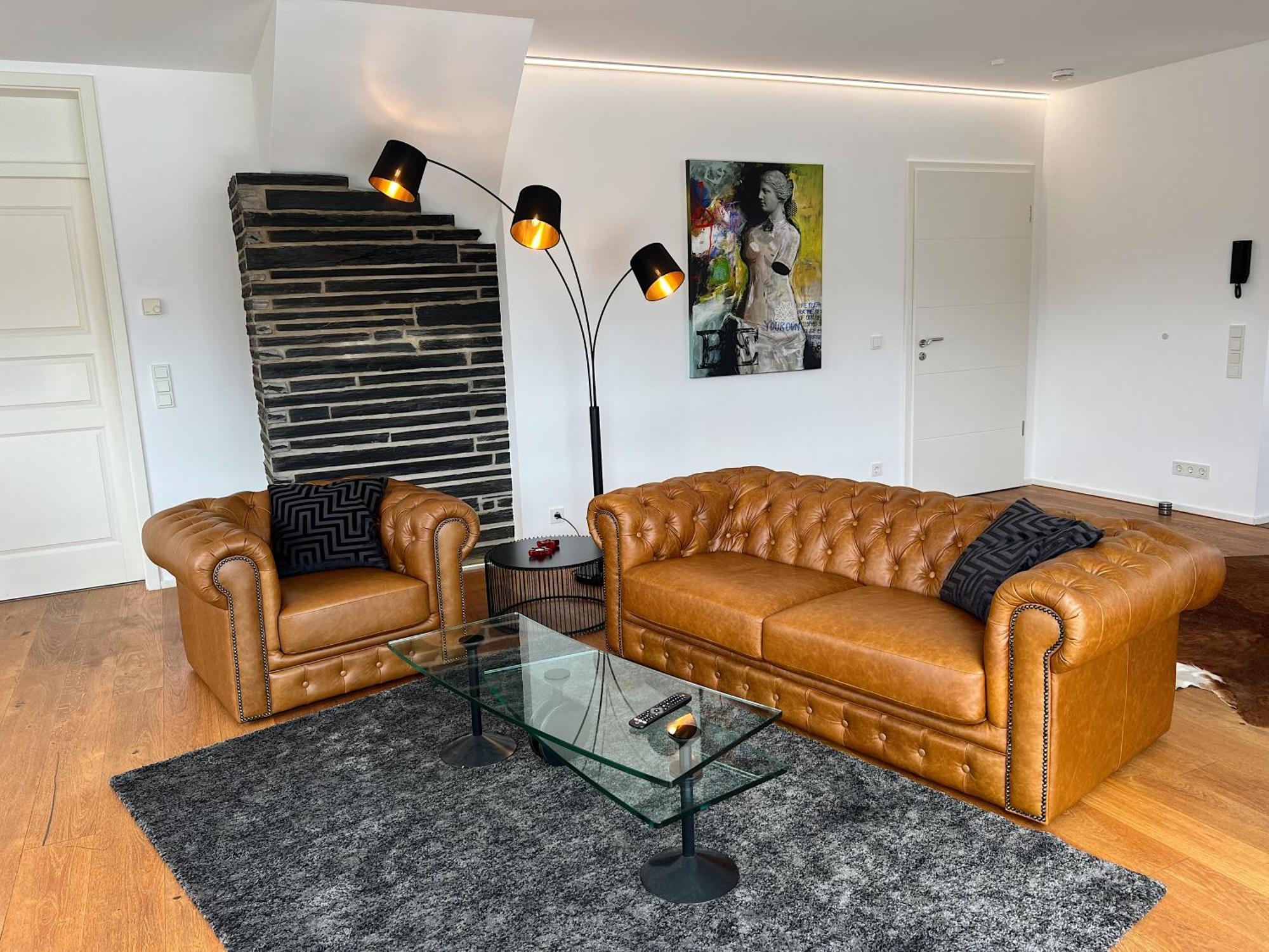 Weingut-Aparthotel Olinger Mehring  Bilik gambar